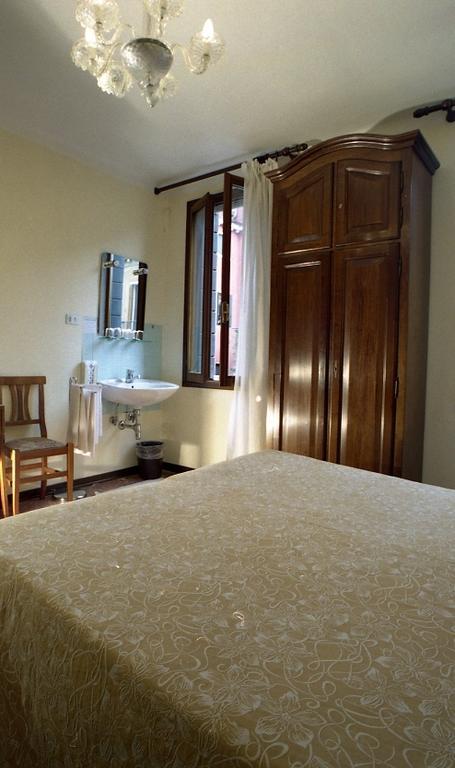 Hotel Minerva & Nettuno Венеция Стая снимка