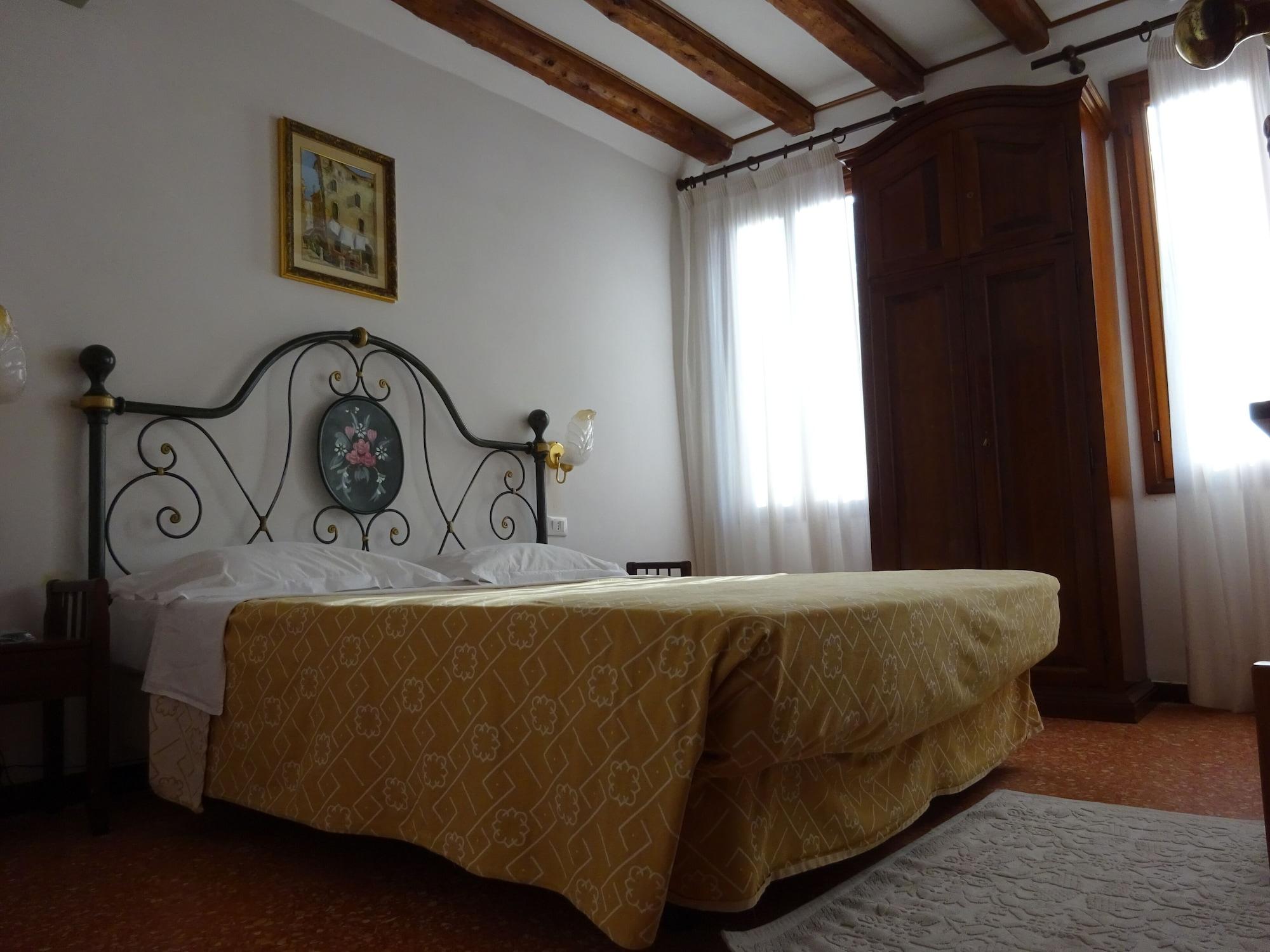 Hotel Minerva & Nettuno Венеция Екстериор снимка